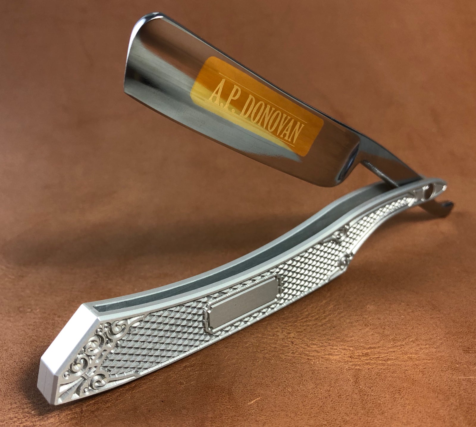 Rasiermesser mit Aluminium Griff - – Donovan A.P. Einzelstücke